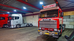 20251019-Tom-Holding-00590